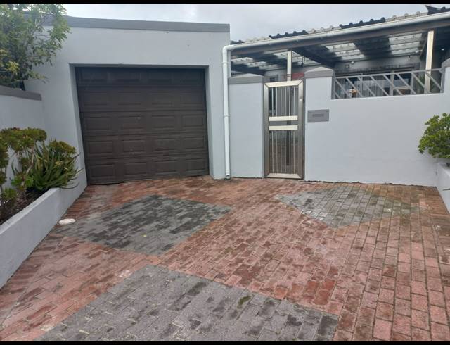 3 BEDROOM HOUSE FOR SALE IN WOODLANDS